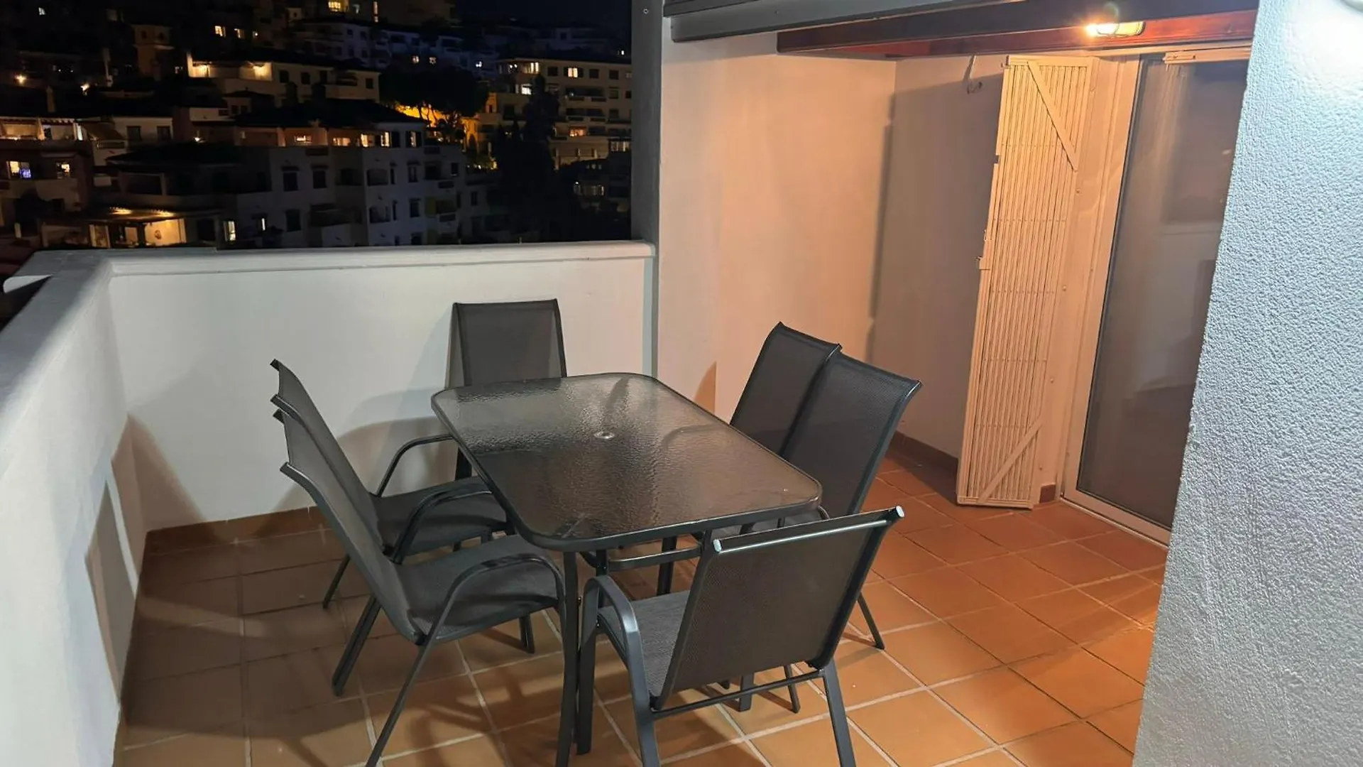 Torrequebrada 3 - Benalmadena Views Apartment 0*,